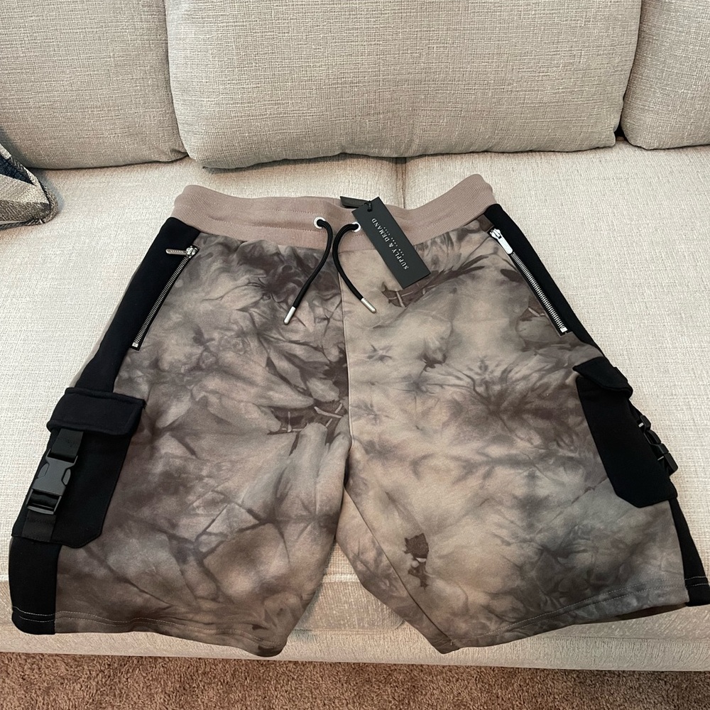 Supply and demand Mens shorts size XL.